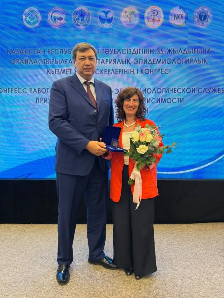 ҚАЗАҚСТАН РЕСПУБЛИКАСЫНЫҢ ТӘУЕЛСІЗДІГІНІҢ 35 ЖЫЛДЫҒЫНА АРНАЛҒАН САНИТАРИЯЛЫҚ-ЭПИДЕМИОЛОГИЯЛЫҚ ҚЫЗМЕТ ҚЫЗМЕТКЕРЛЕРІНІҢ АЛҒАШҚЫ ХАЛЫҚАРАЛЫҚ КОНГРЕСІ ӨТТІ 13
